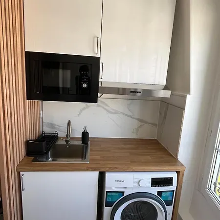 Superb With Eiffel Tower View