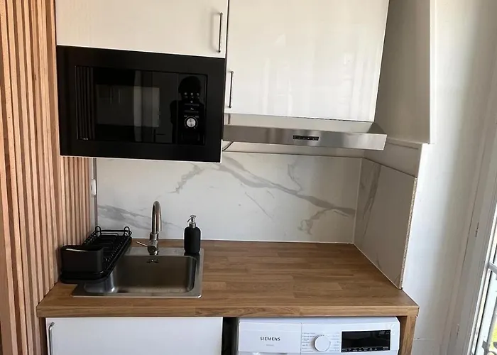 Superb With Eiffel Tower View